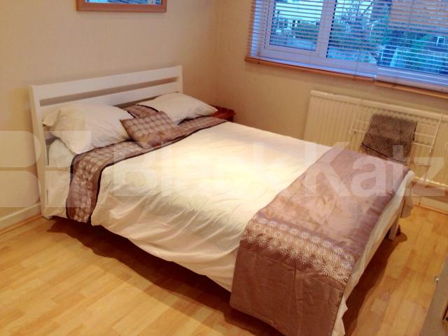 			NEW INSTRUCTION, 3 Bedroom, 1 bath, 1 reception Apartment			 Merton Road, Wimbledon 